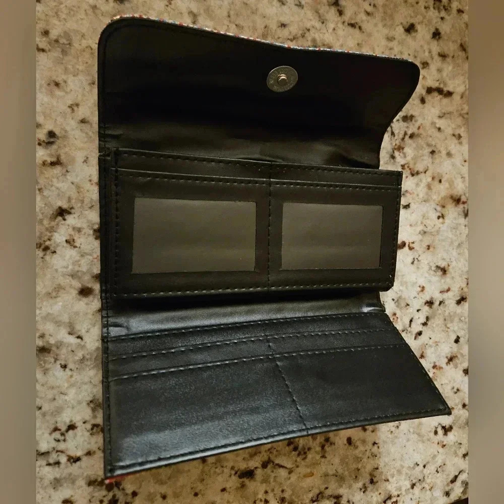 Boho Handmade Trifold Wallet - Picture 6 of 7